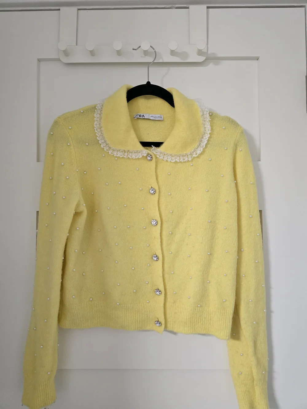 Zara Pale Yellow Pearl-Trim Cardigan with Lace Collar - Picture 1 of 3